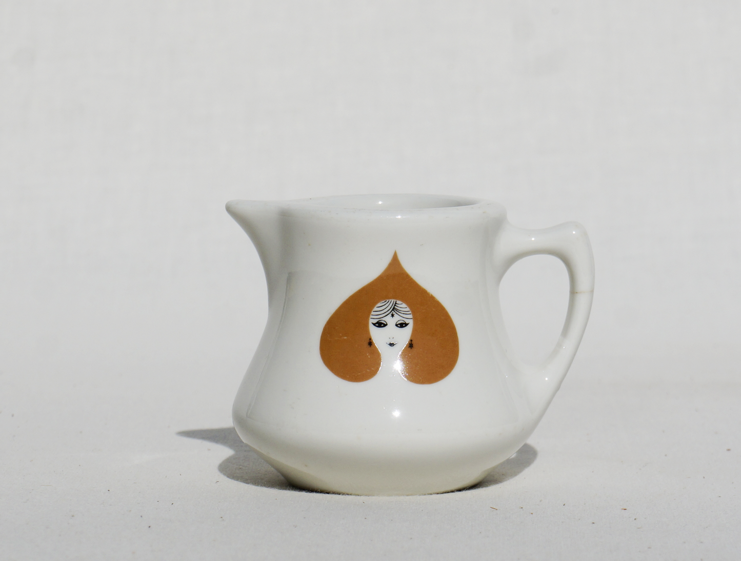 deco lady creamer