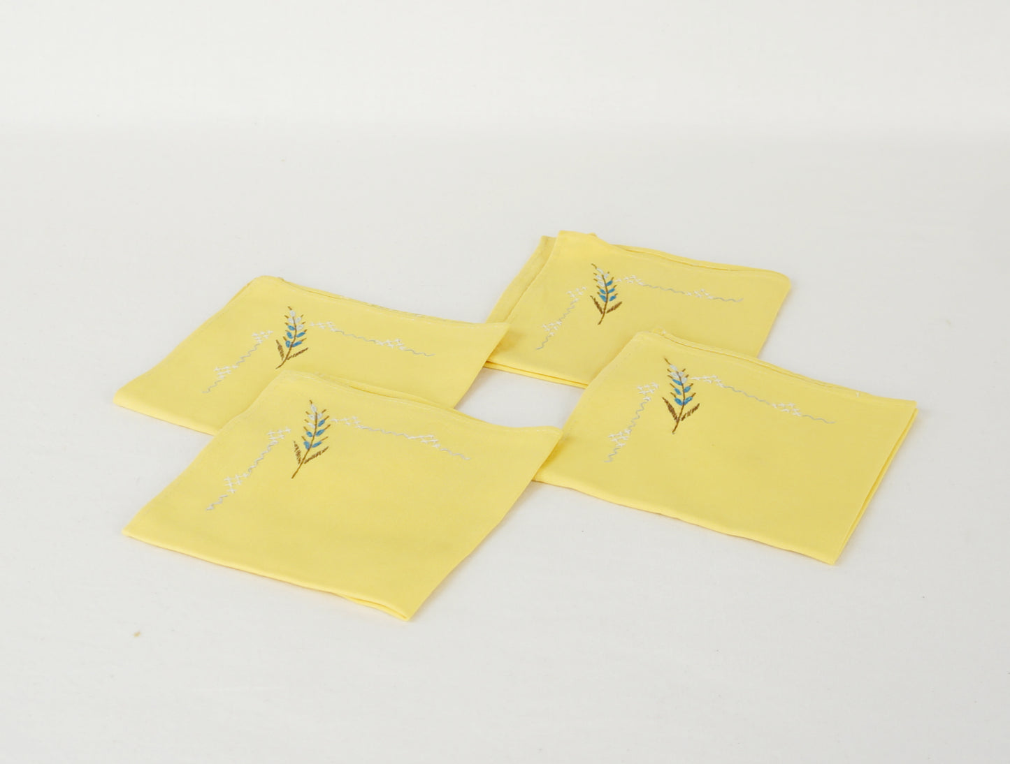 yellow linen napkins