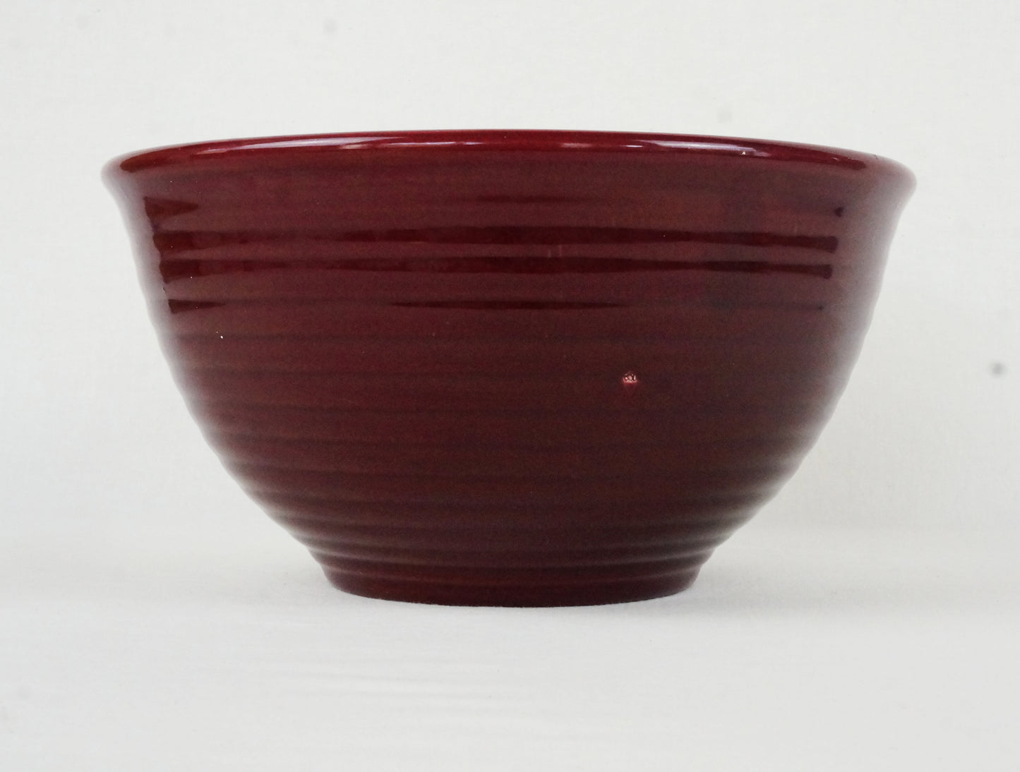 burgundy ringware bowl